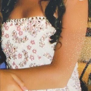 Prom dress to the knee